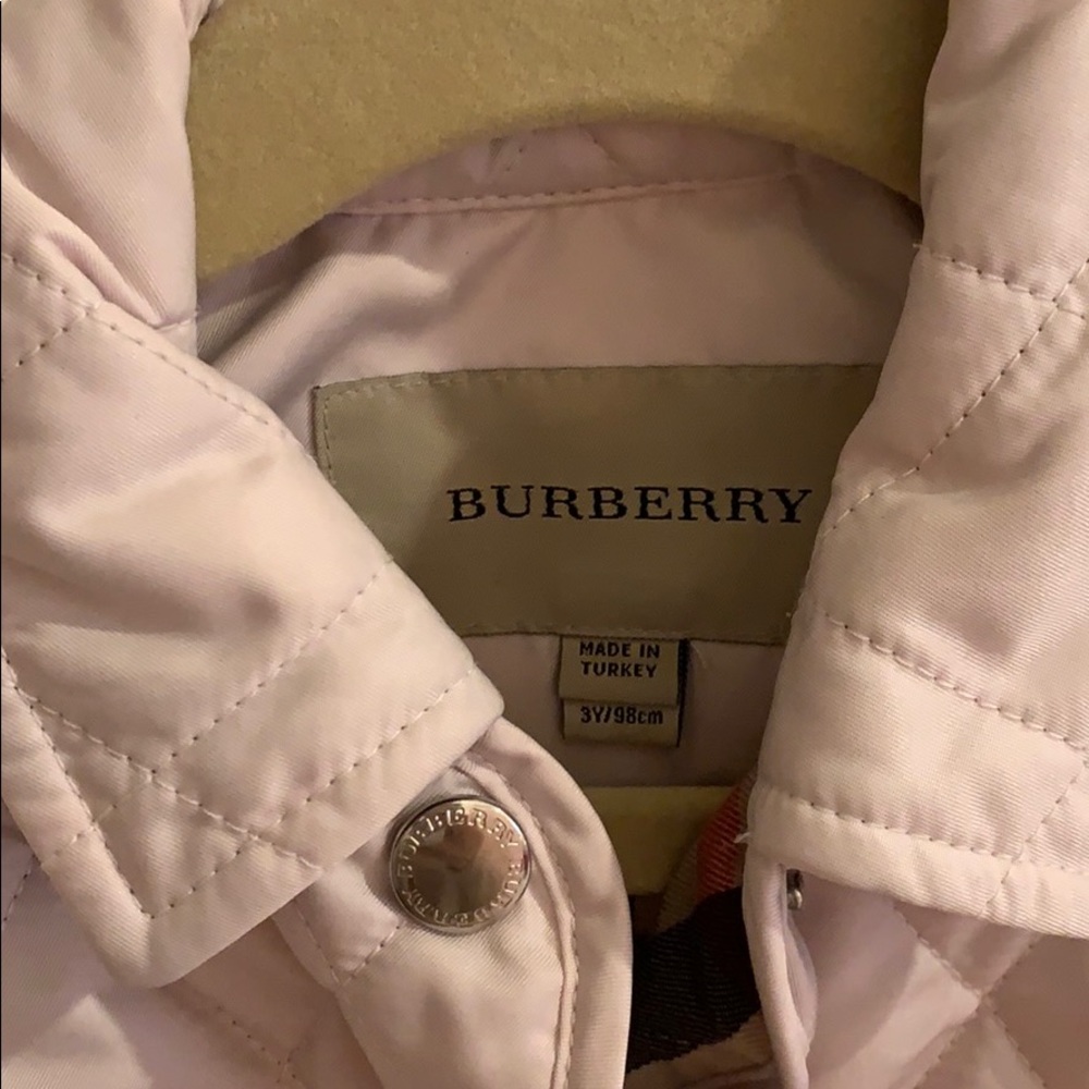 Burberry toddlers quilted coat in muted pink 3T